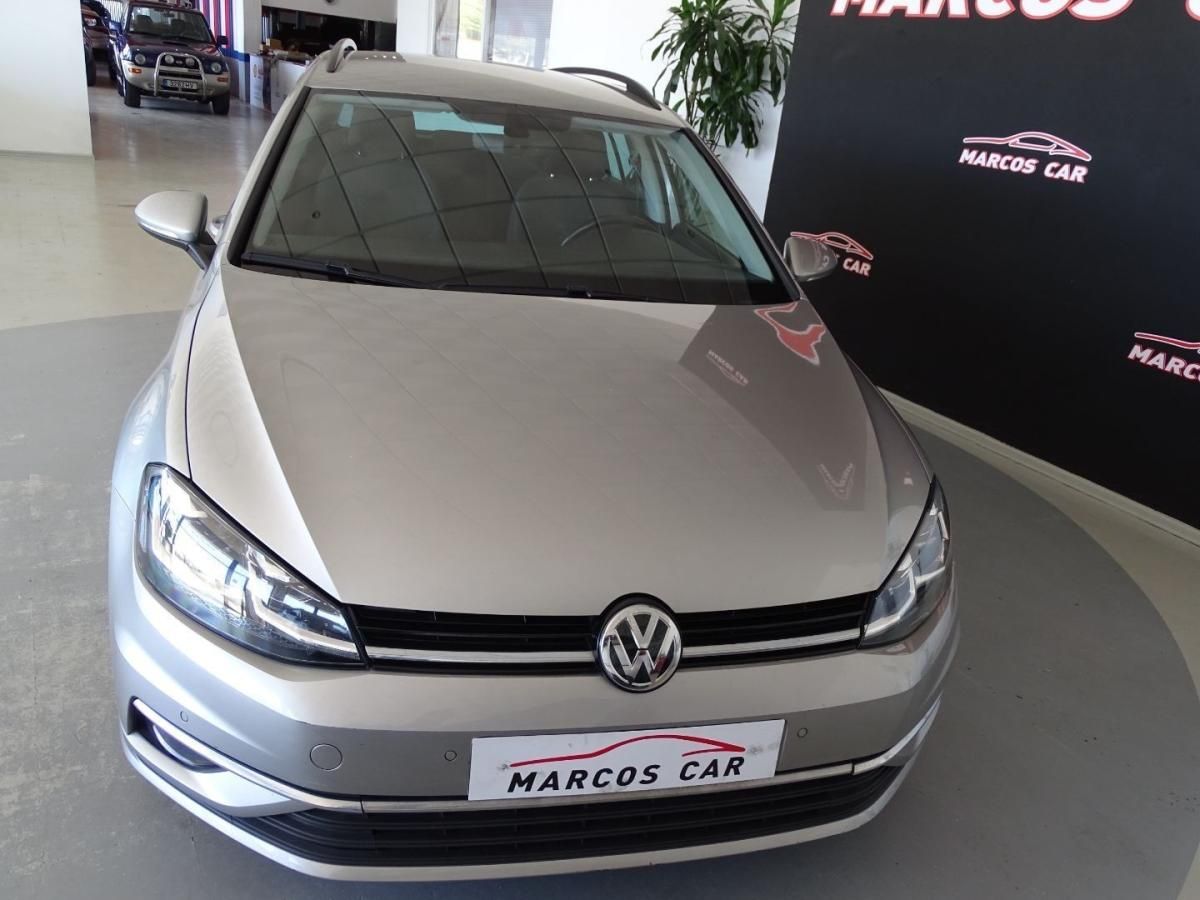volkswagen-golf-variant-2019-diesel-1598cc