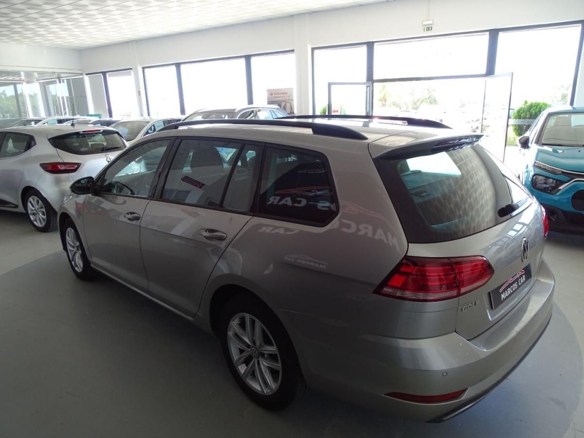 volkswagen-golf-variant-2019-diesel-1598cc