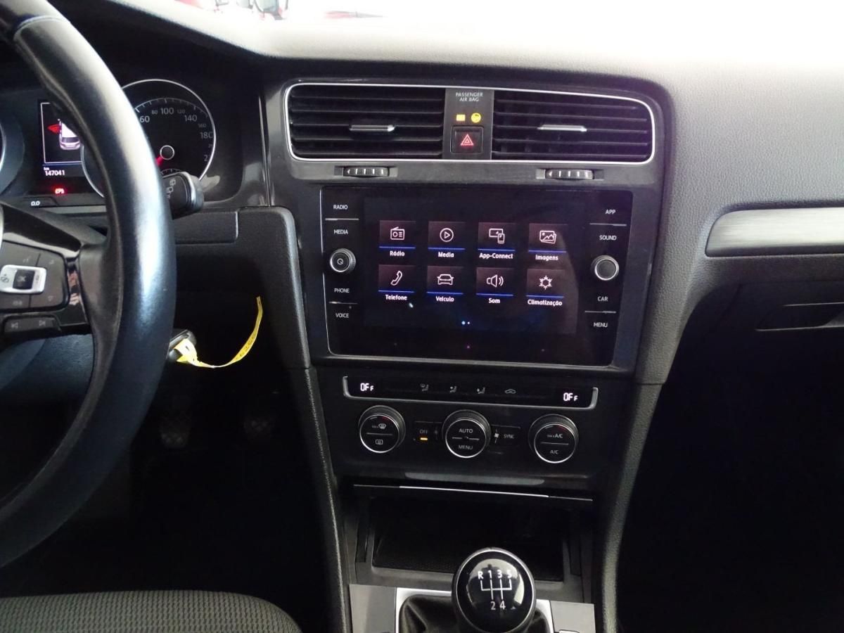 volkswagen-golf-variant-2019-diesel-1598cc