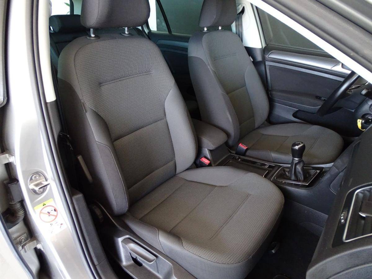 volkswagen-golf-variant-2019-diesel-1598cc