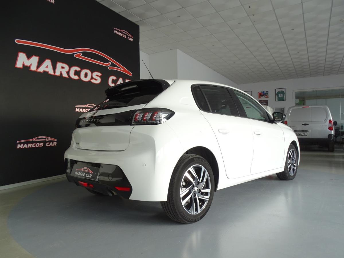 peugeot-208-2023-diesel-1499cc