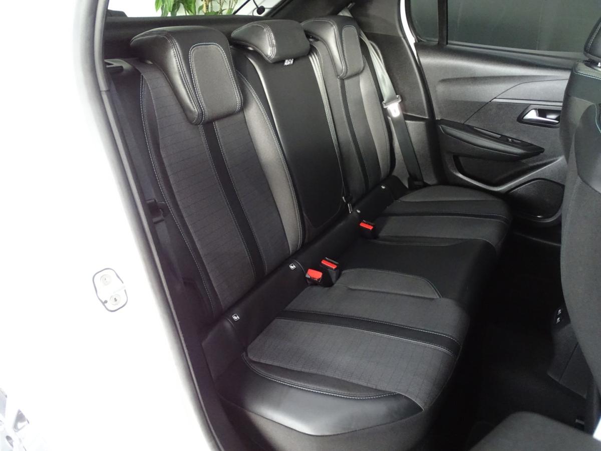 peugeot-208-2023-diesel-1499cc