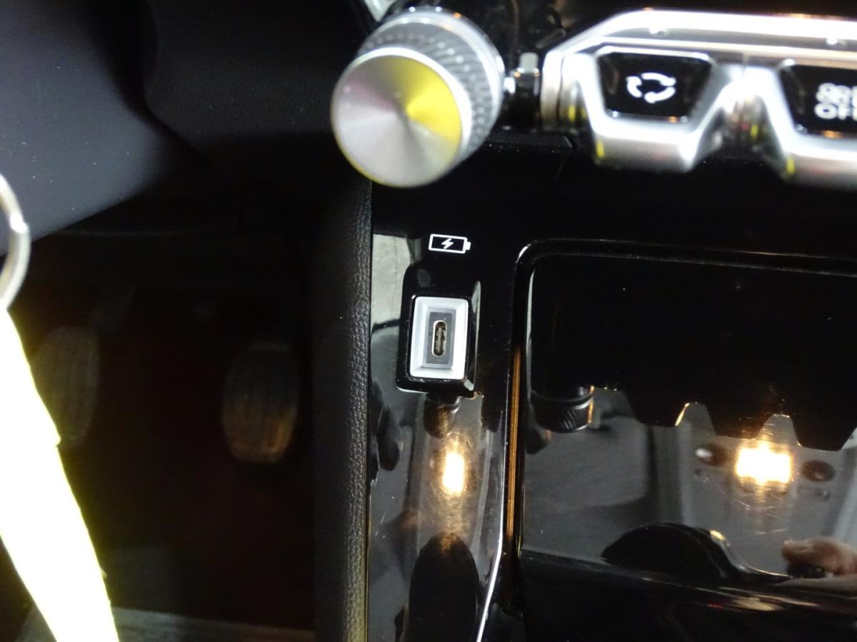 peugeot-208-2023-diesel-1499cc