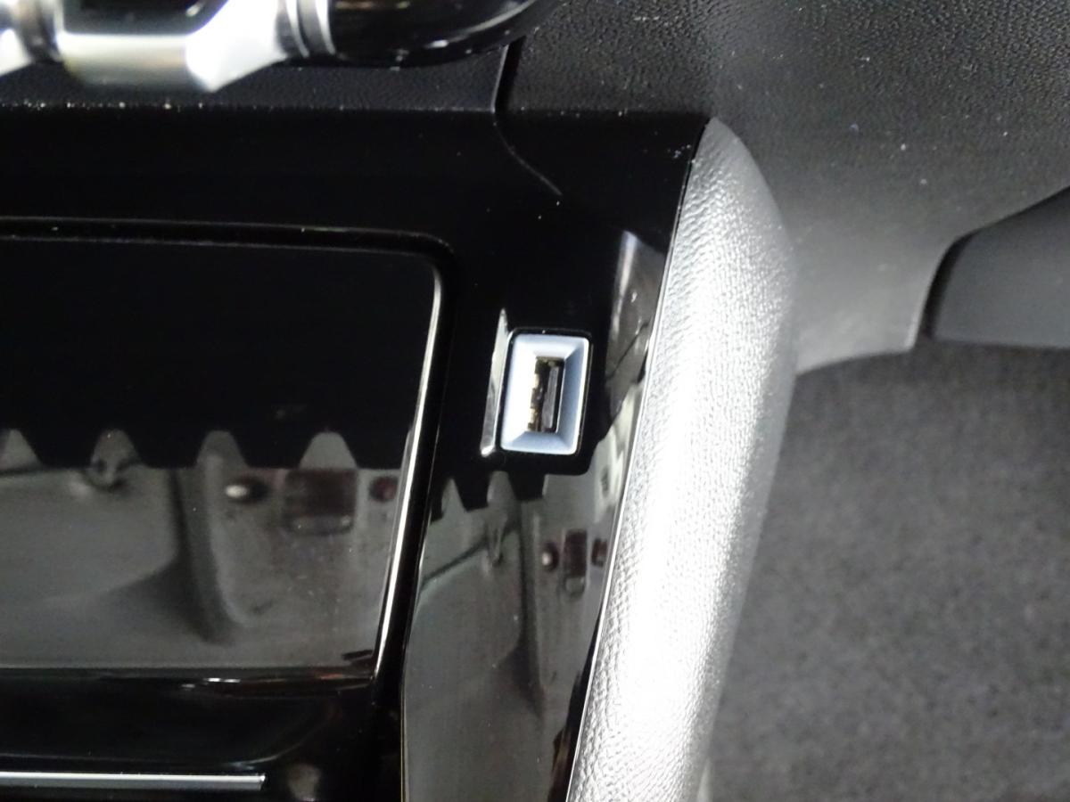 peugeot-208-2023-diesel-1499cc