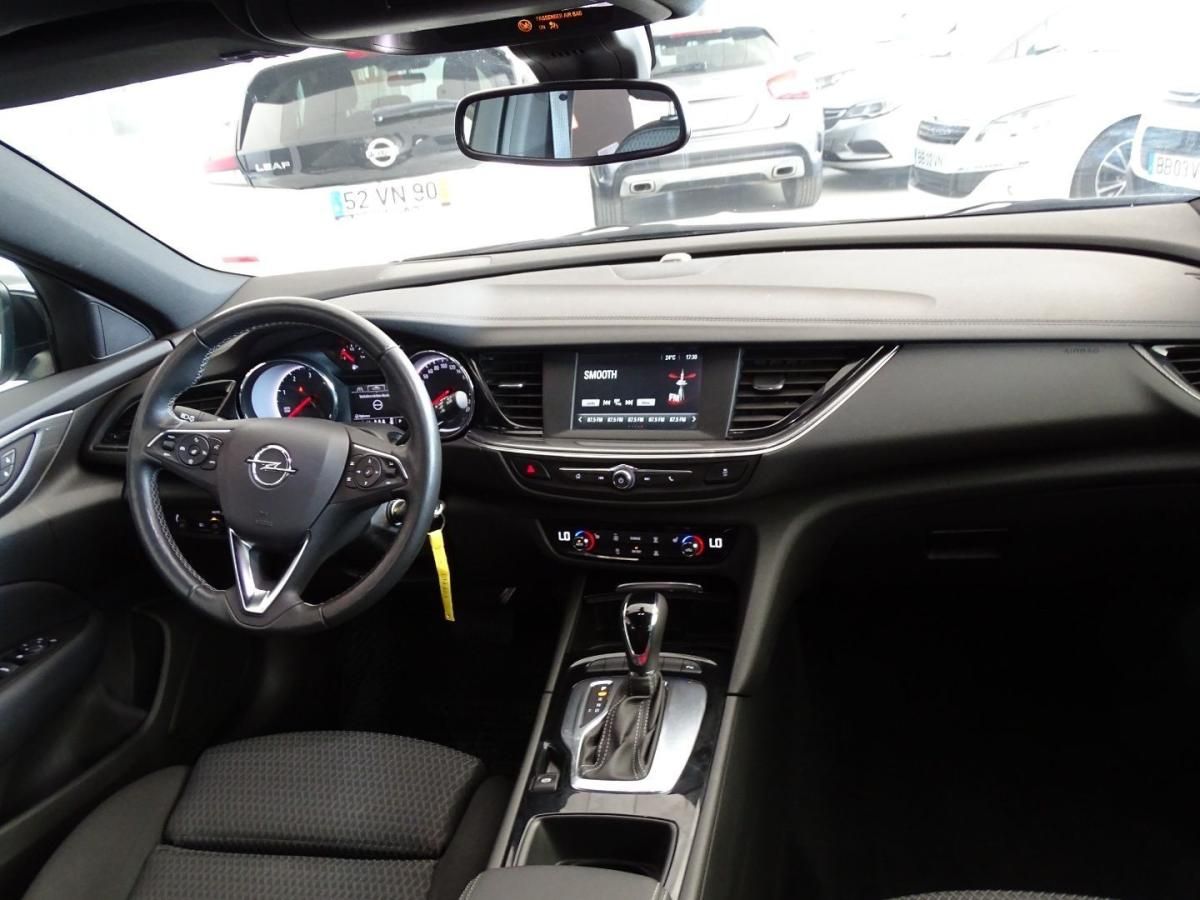 opel-insignia-grand-sport-2021-diesel-1496cc
