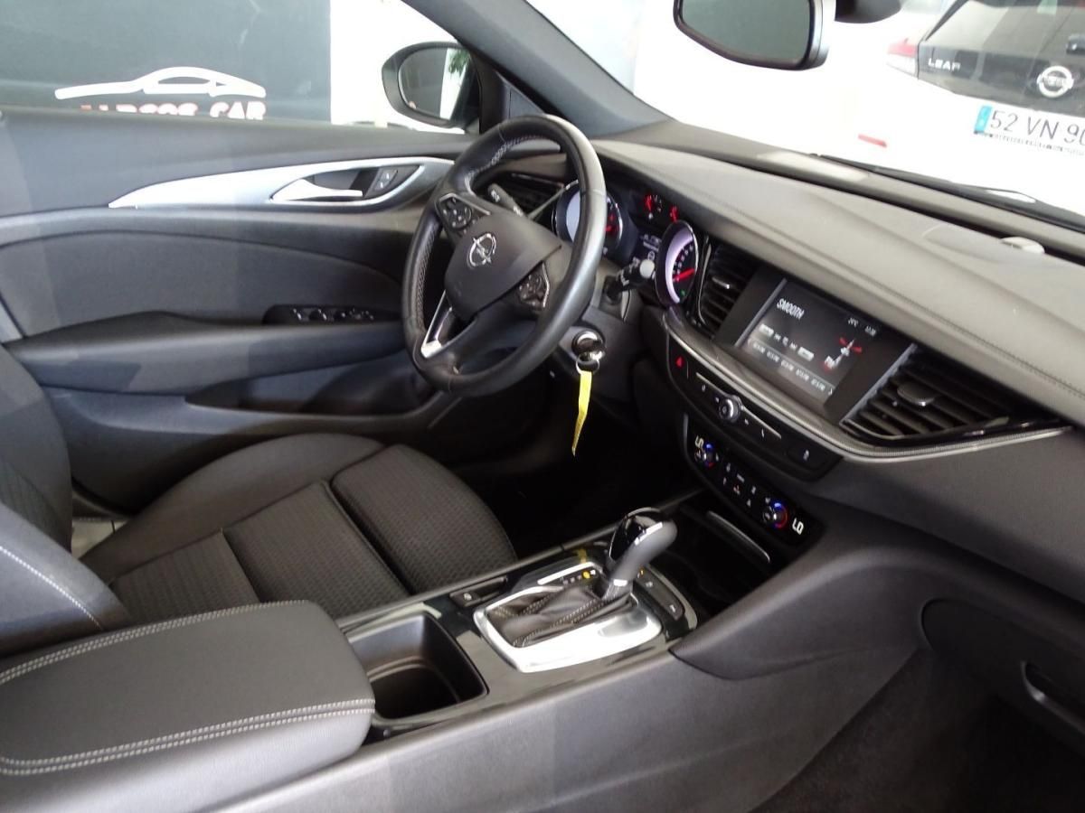 opel-insignia-grand-sport-2021-diesel-1496cc