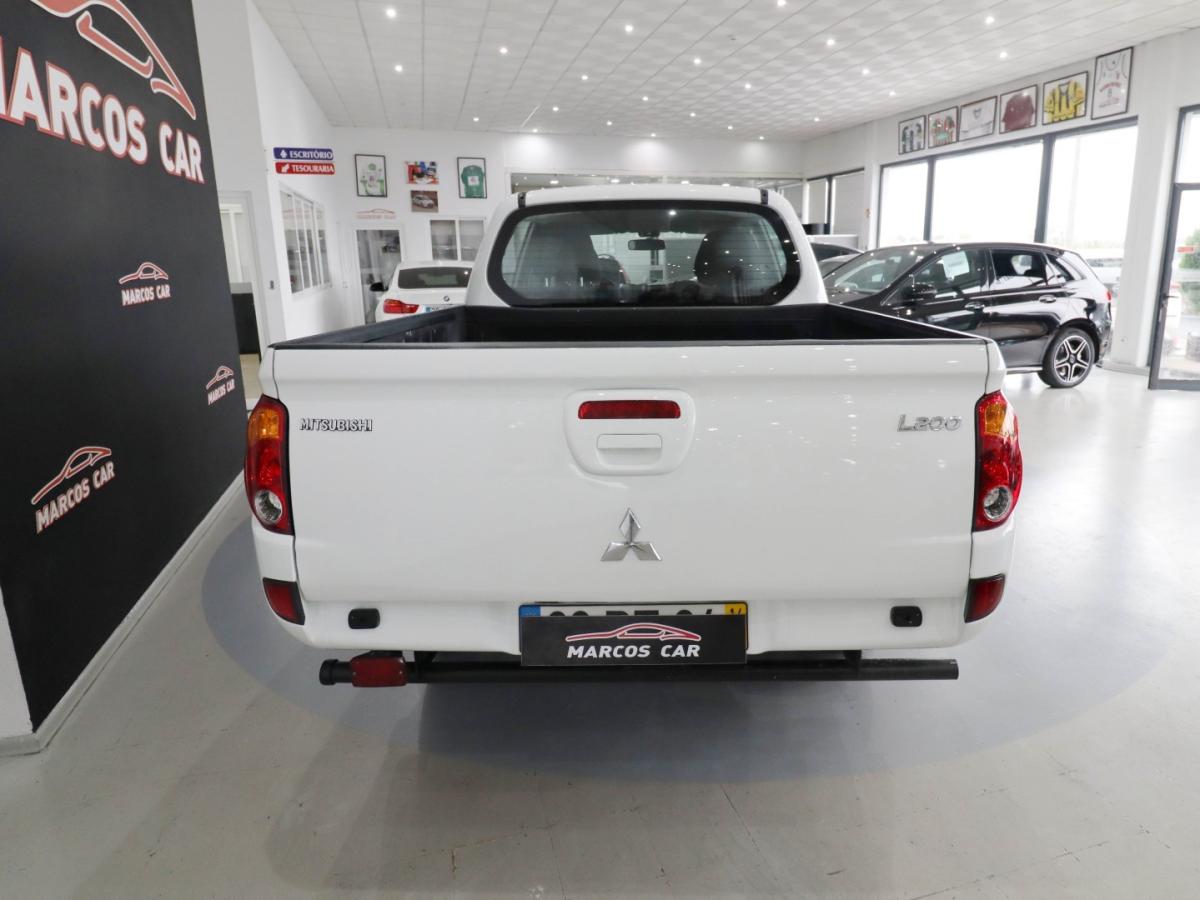 mitsubishi-l200-2014-diesel-2477cc