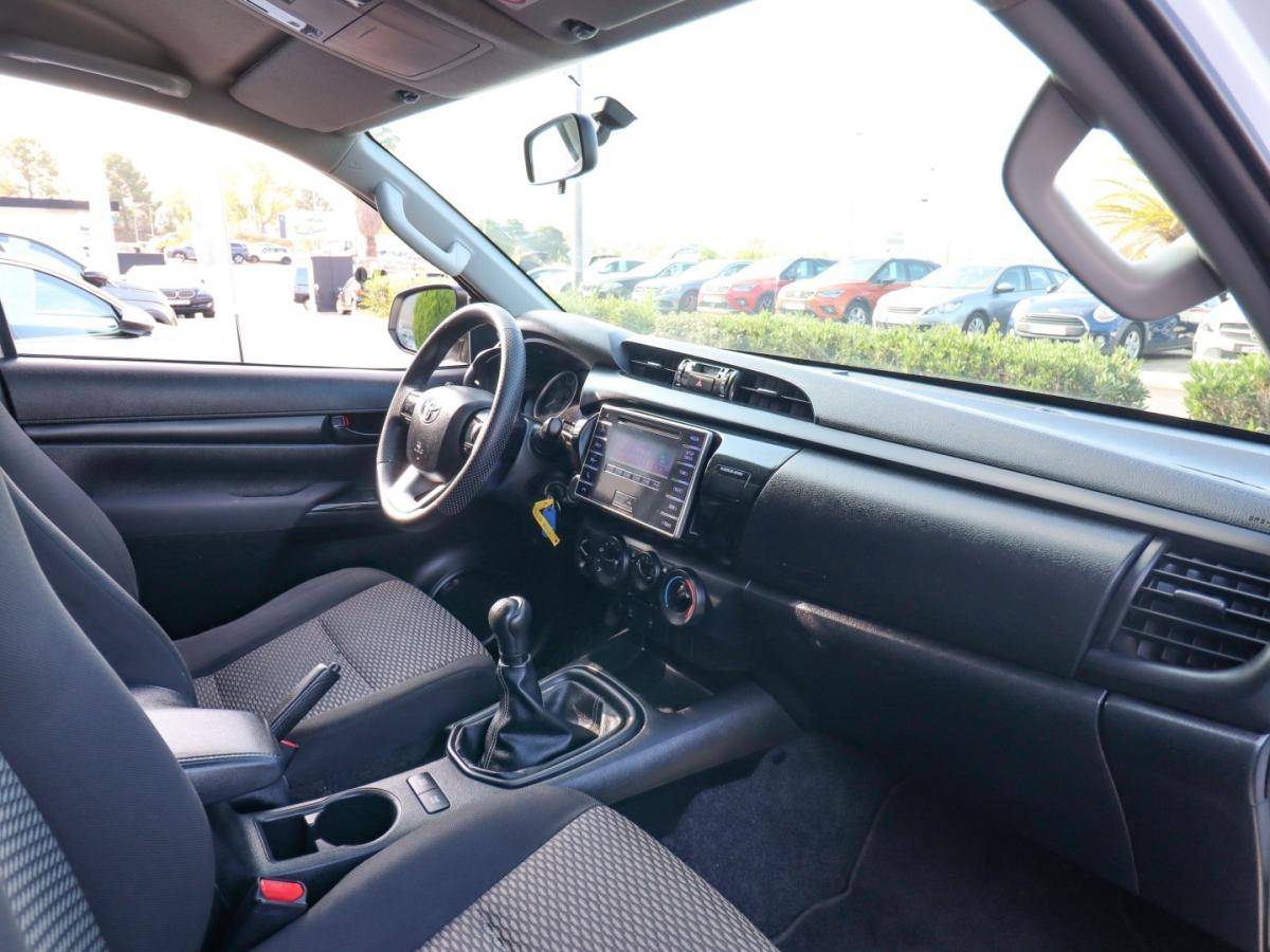 toyota-hilux-2018-diesel-2393cc