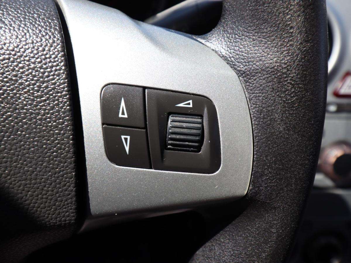 opel-corsa-2011-diesel-1248cc