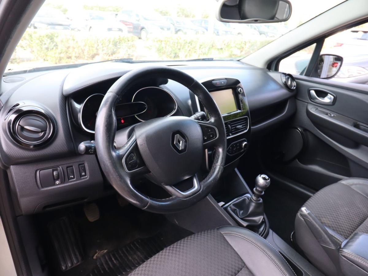 renault-clio-sport-tourer-2017-diesel-1461cc
