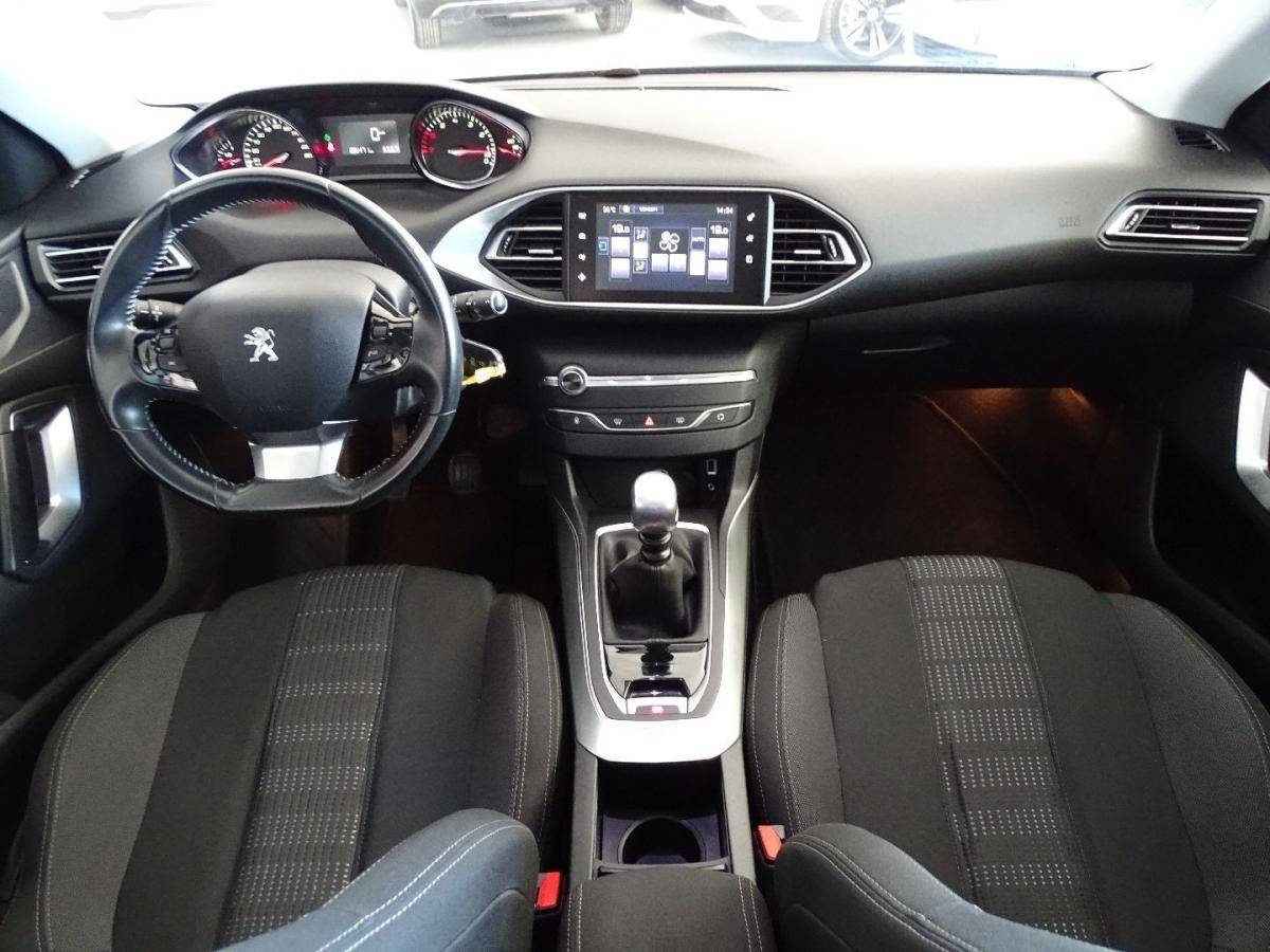 peugeot-308-sw-2017-gasolina-1199cc