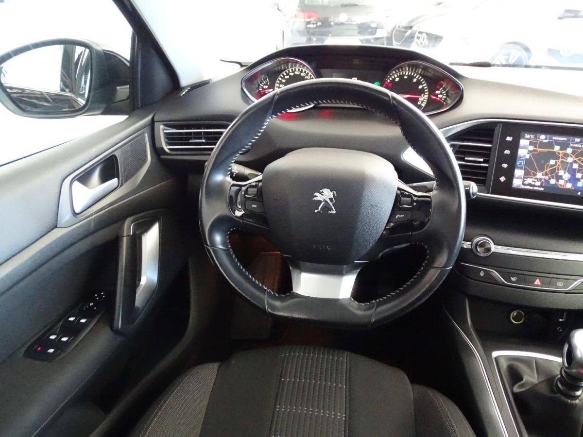 peugeot-308-sw-2017-gasolina-1199cc