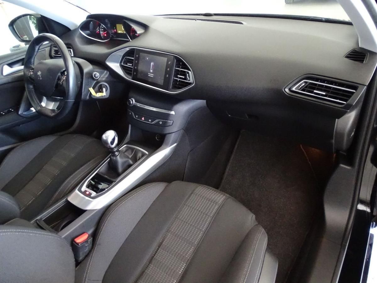 peugeot-308-sw-2017-gasolina-1199cc