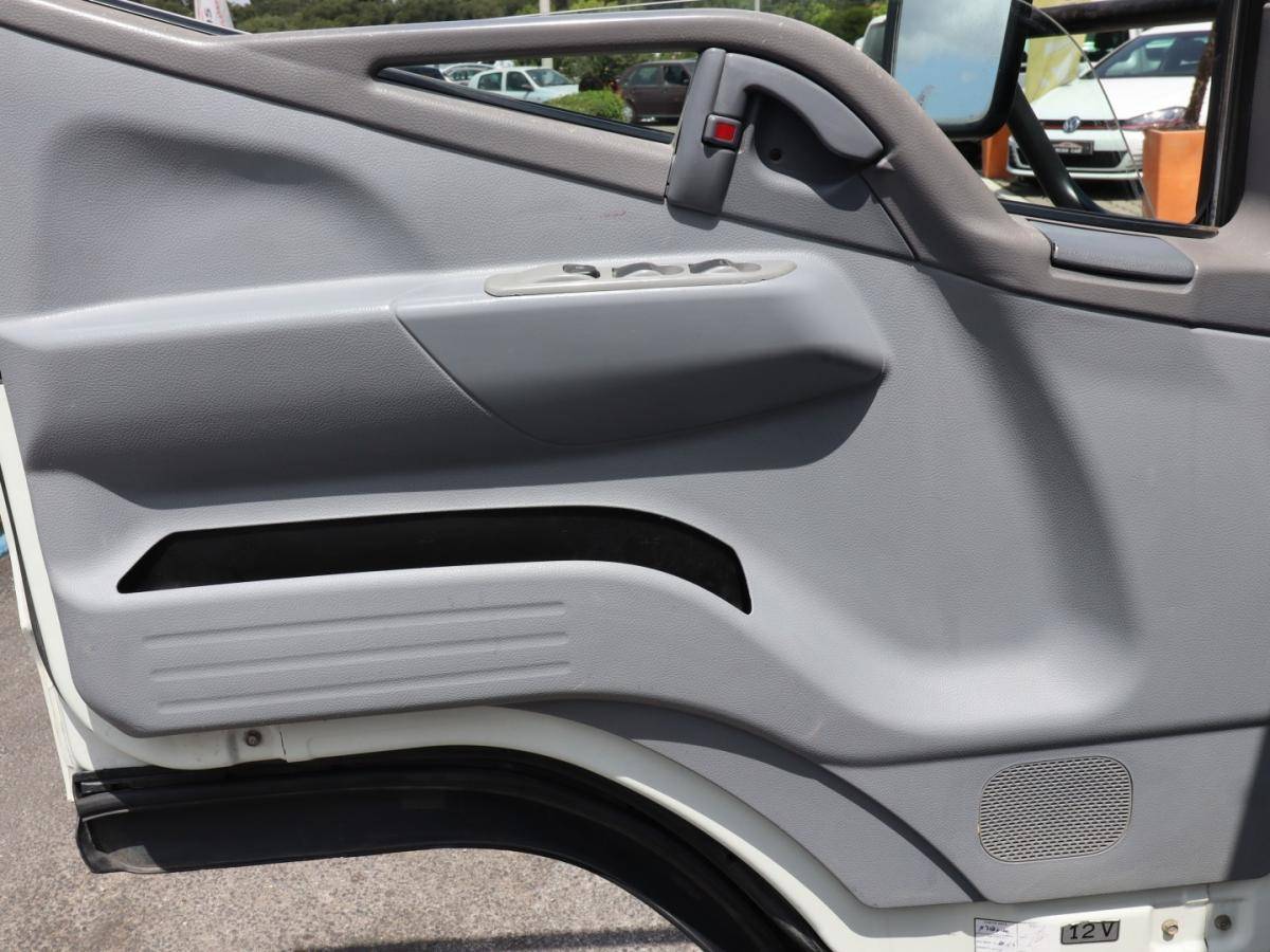 mitsubishi-canter-2010-diesel-2998cc
