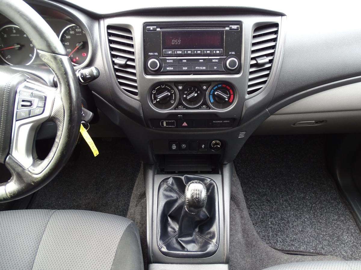 mitsubishi-l200-2017-diesel-2442cc