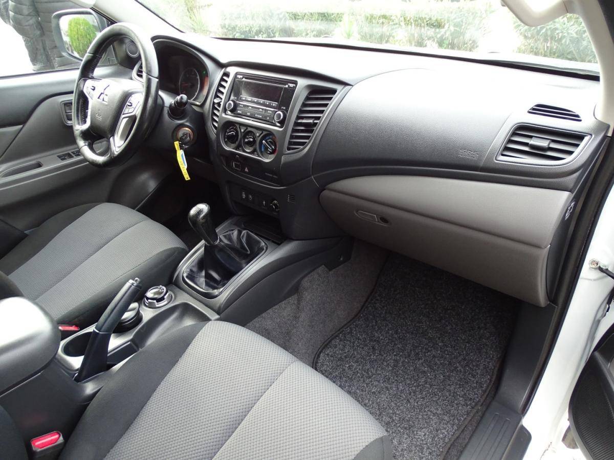 mitsubishi-l200-2017-diesel-2442cc