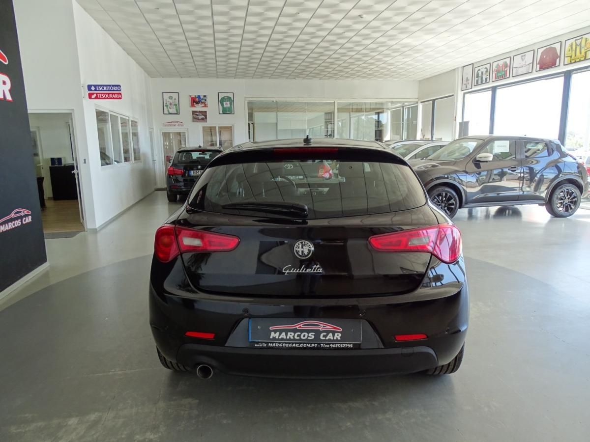 alfa-romeo-giulietta-2011-diesel-1598cc