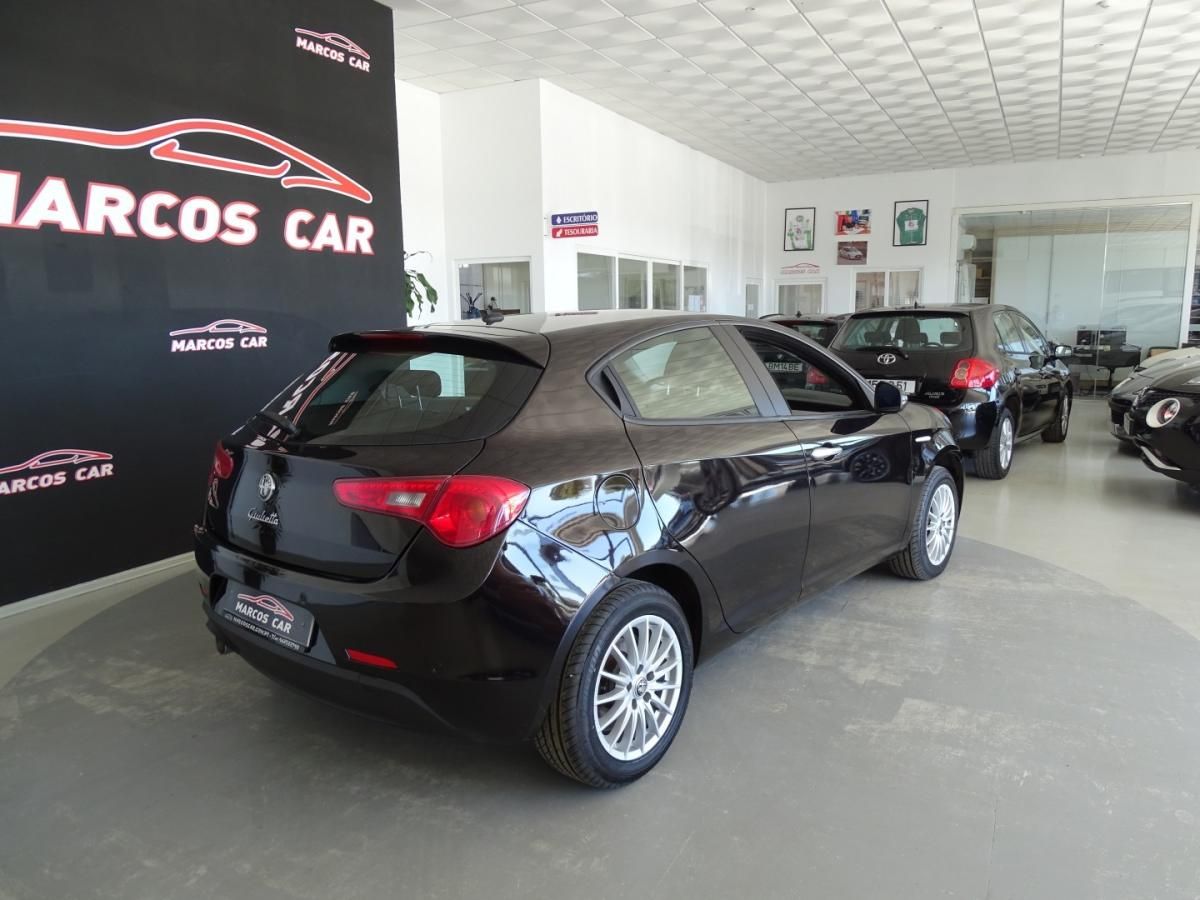 alfa-romeo-giulietta-2011-diesel-1598cc