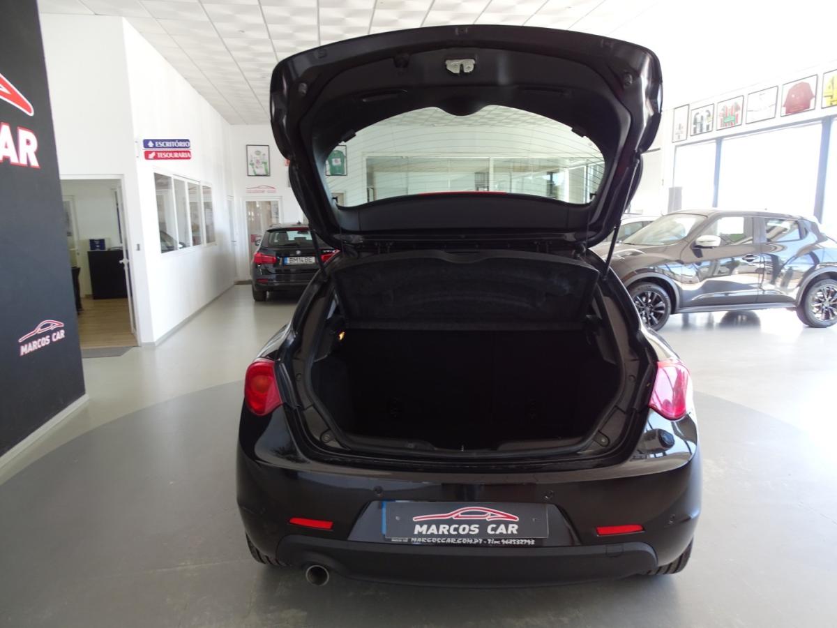 alfa-romeo-giulietta-2011-diesel-1598cc