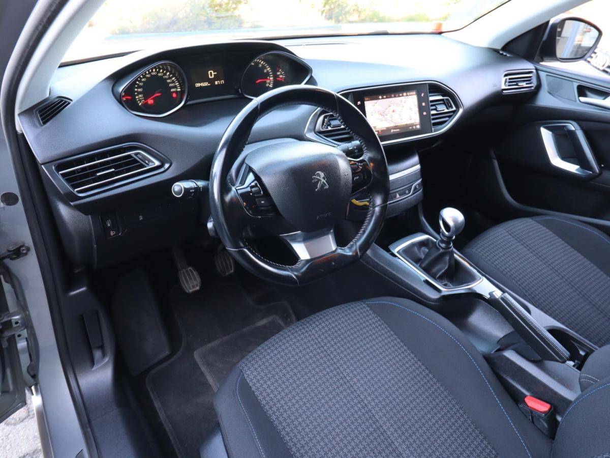 peugeot-308-sw-2018-gasolina-1199cc
