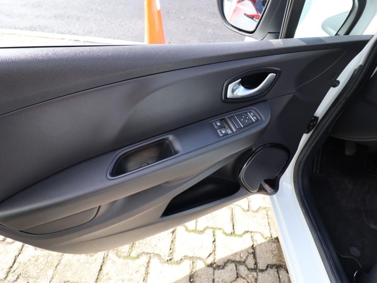 renault-clio-sport-tourer-2019-diesel-1461cc