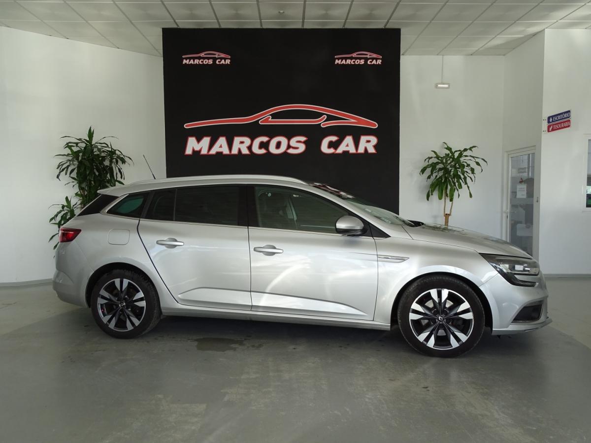 renault-megane-sport-tourer-2018-diesel-1598cc