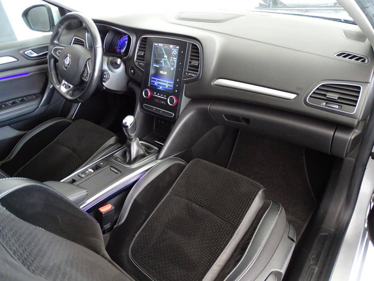 renault-megane-sport-tourer-2018-diesel-1598cc