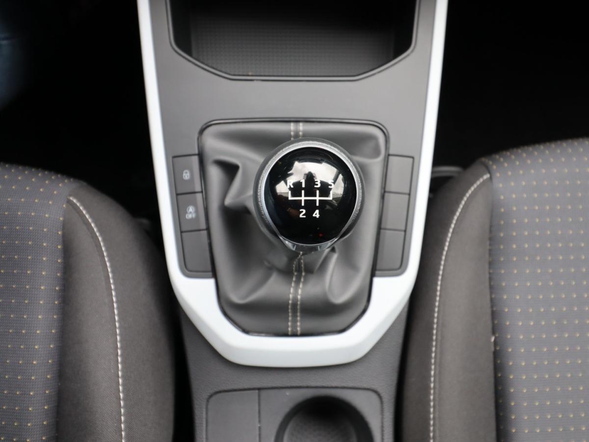 seat-arona-2023-gasolina-999cc