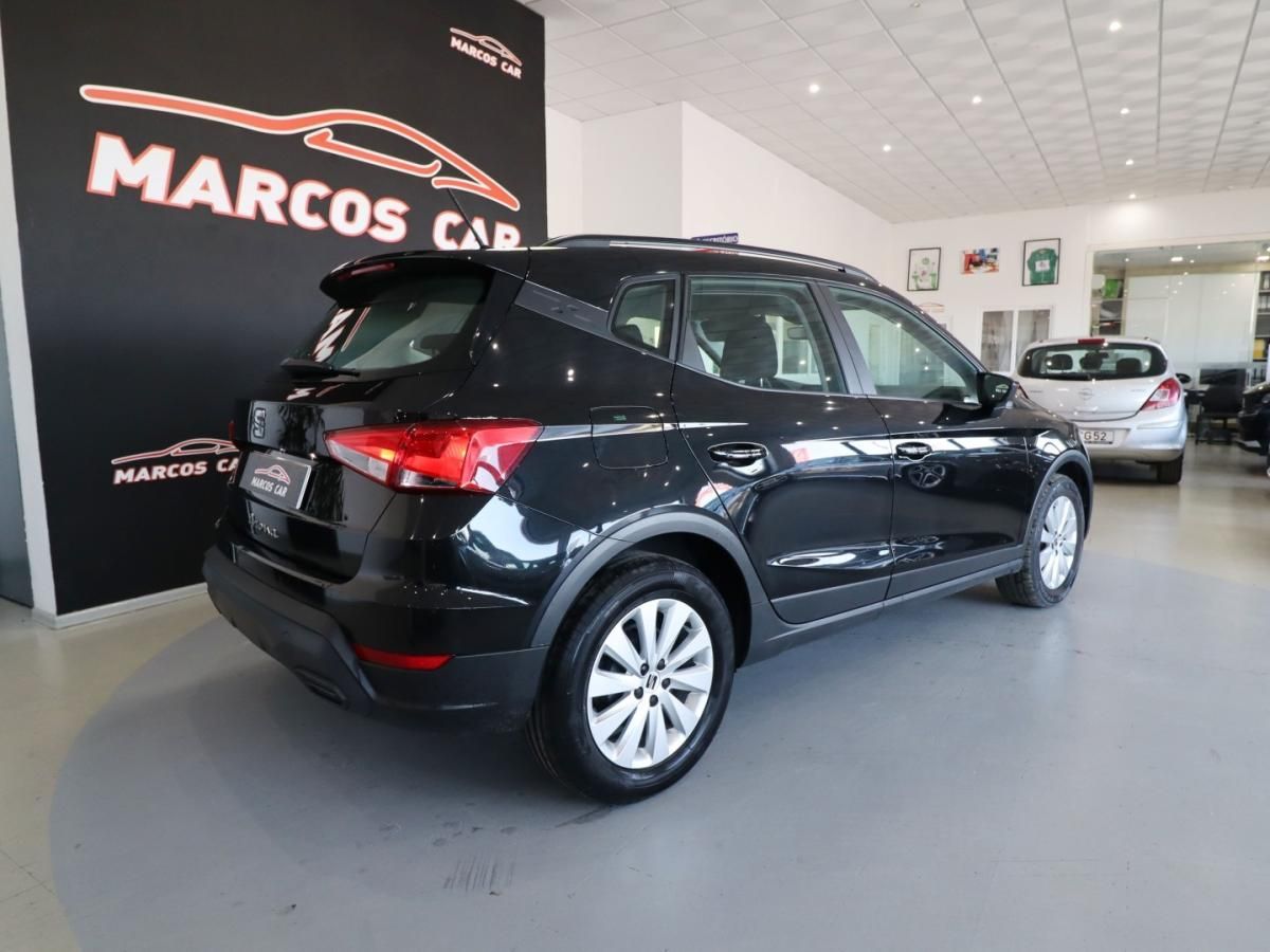seat-arona-2023-gasolina-999cc