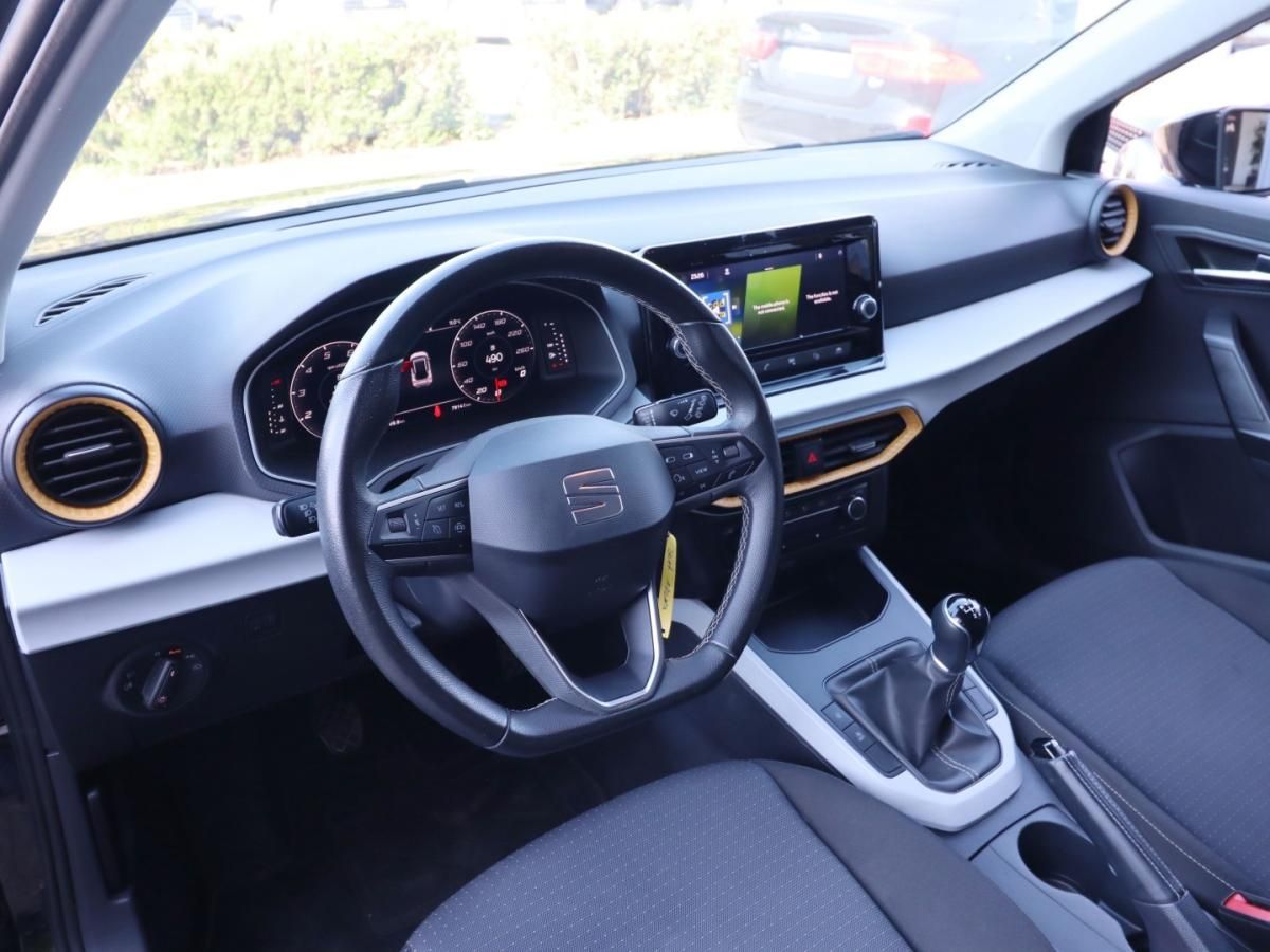 seat-arona-2023-gasolina-999cc