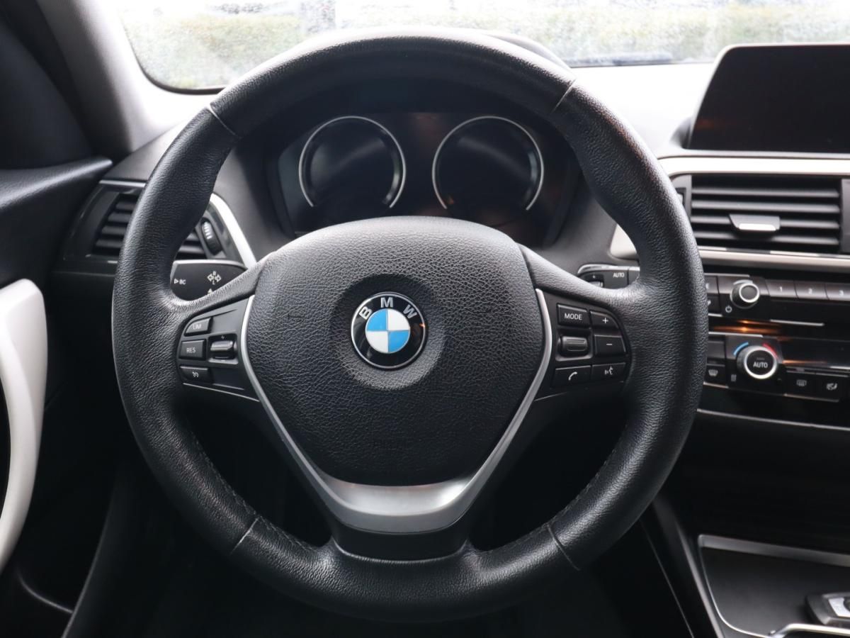 bmw-serie-1-2019-diesel-1496cc