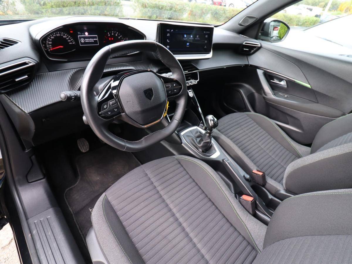 peugeot-2008-2023-gasolina-1199cc