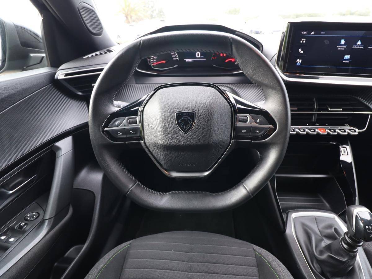 peugeot-2008-2023-gasolina-1199cc