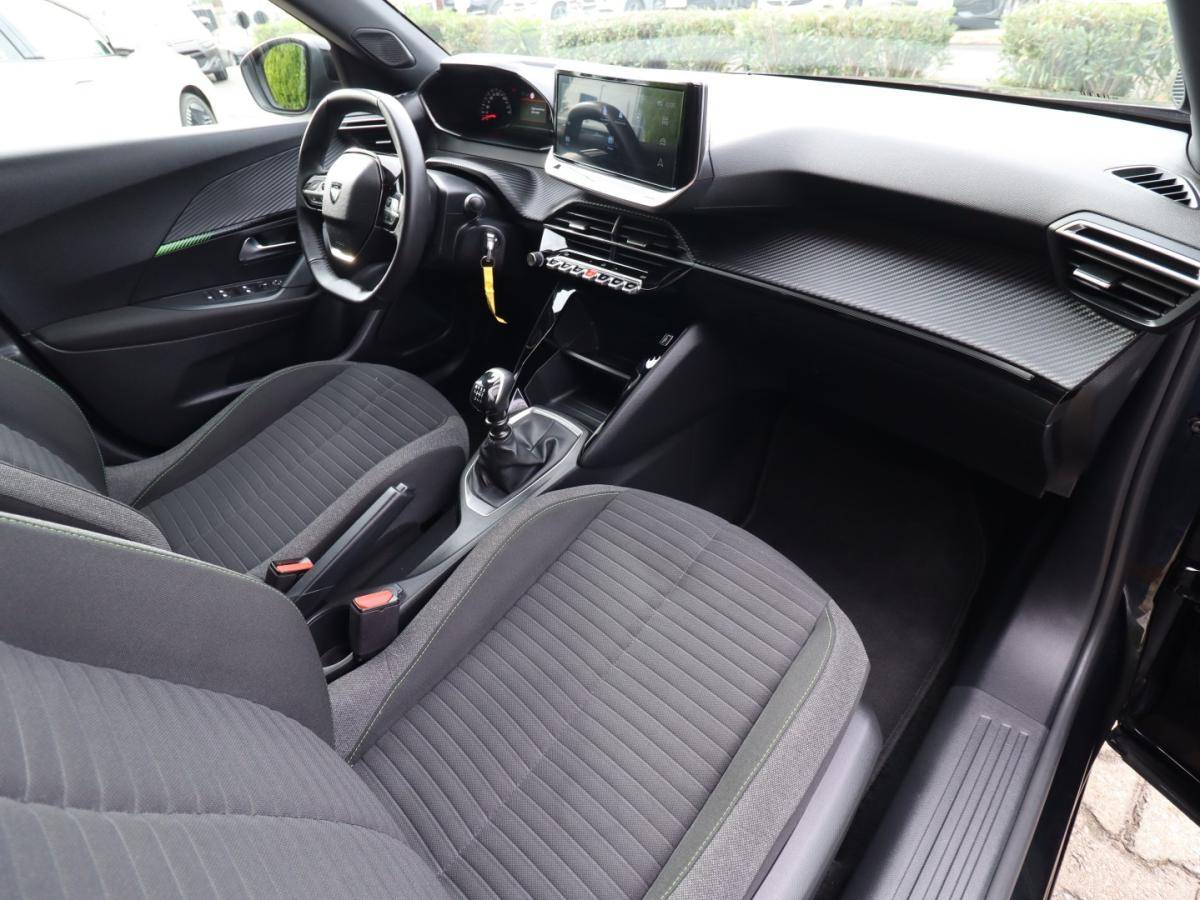 peugeot-2008-2023-gasolina-1199cc