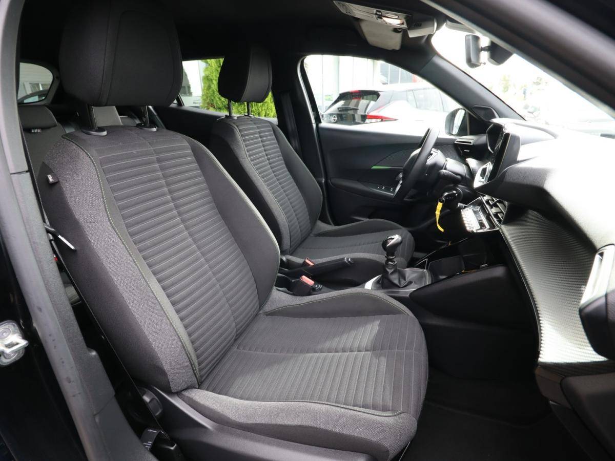 peugeot-2008-2023-gasolina-1199cc