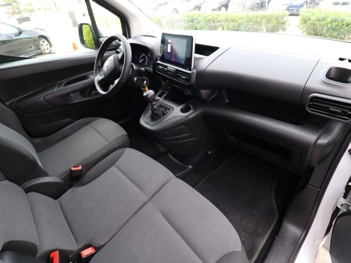 fiat-doblo-2023-diesel-1499cc