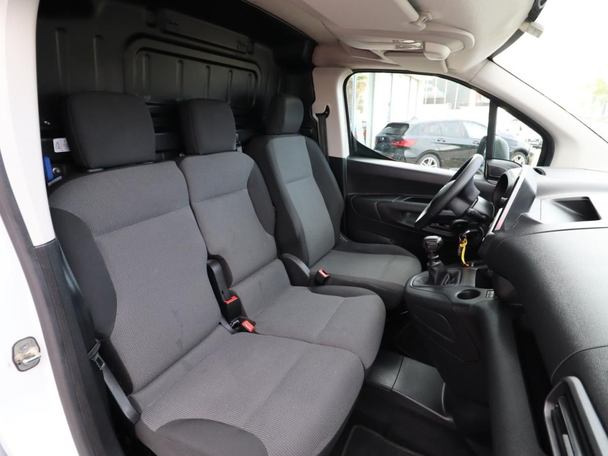 fiat-doblo-2023-diesel-1499cc