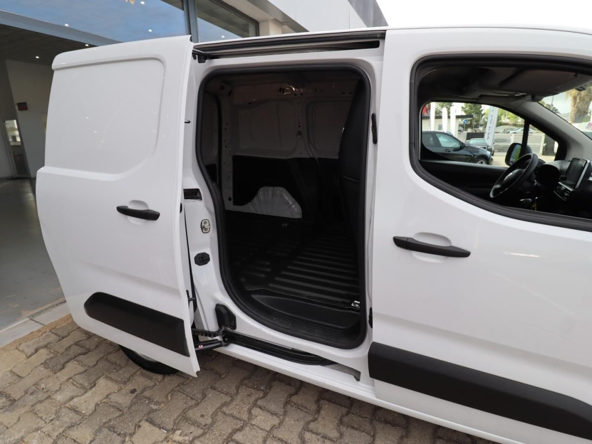 fiat-doblo-2023-diesel-1499cc