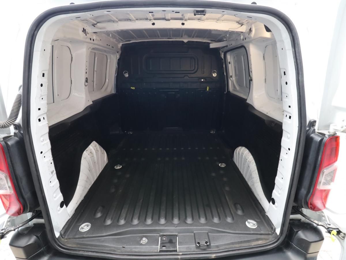 fiat-doblo-2023-diesel-1499cc