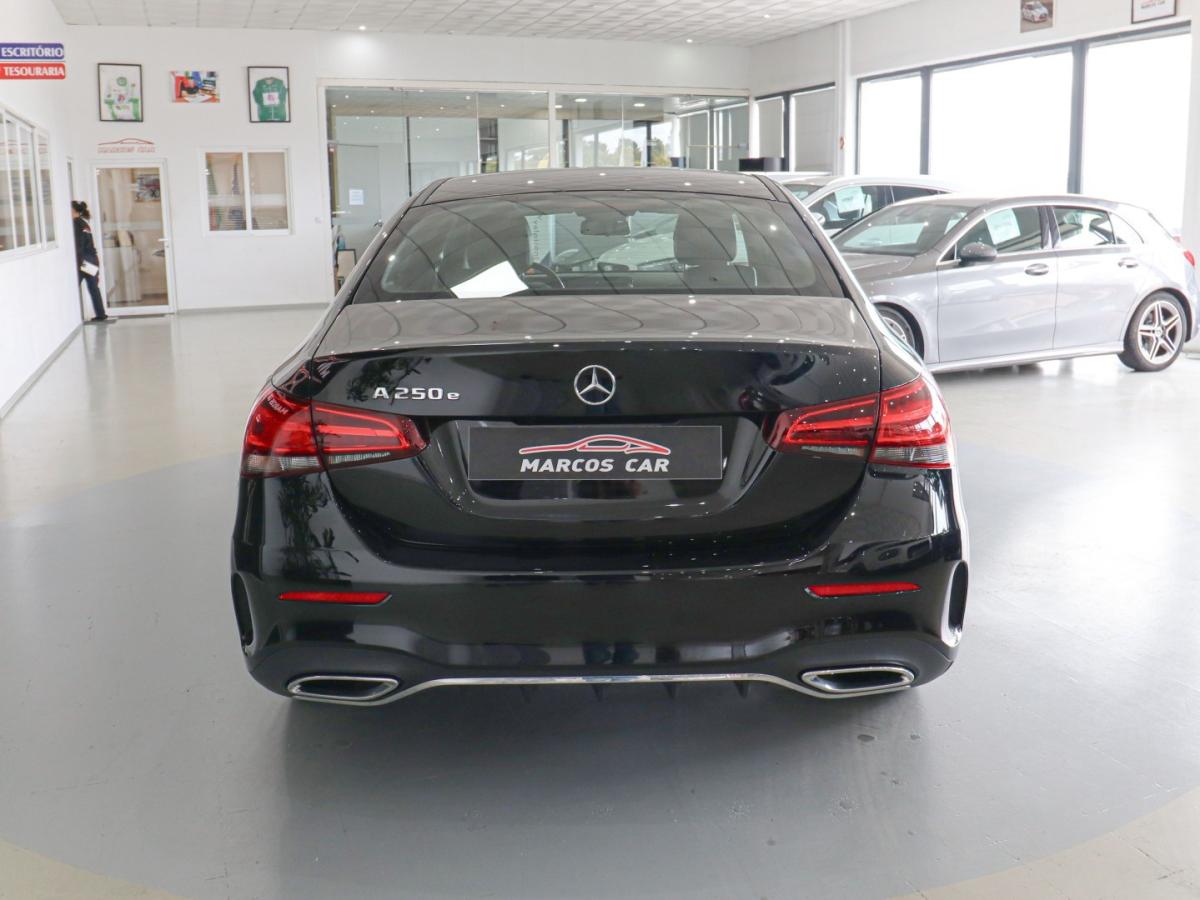 mercedes-benz-classe-a-2022-hibrido-1332cc