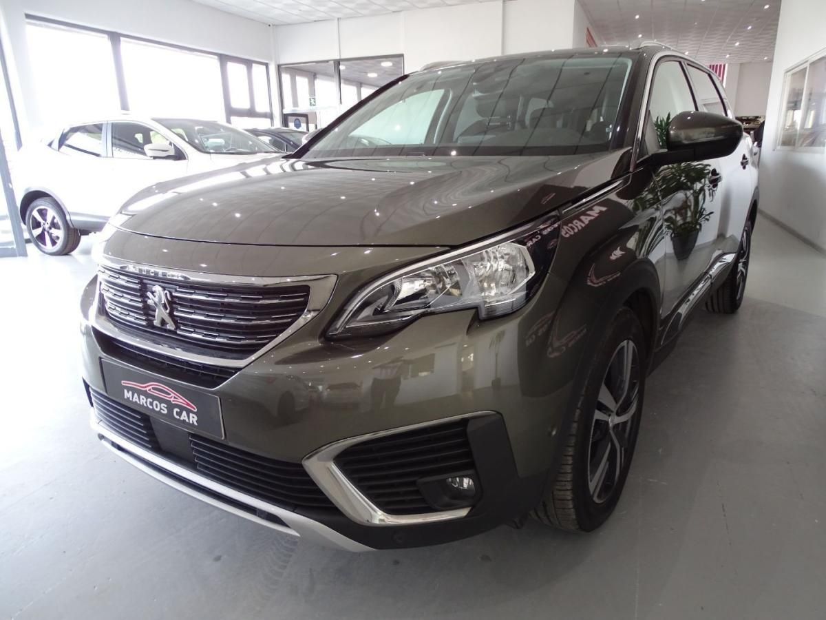 peugeot-5008-2018-diesel-1499cc