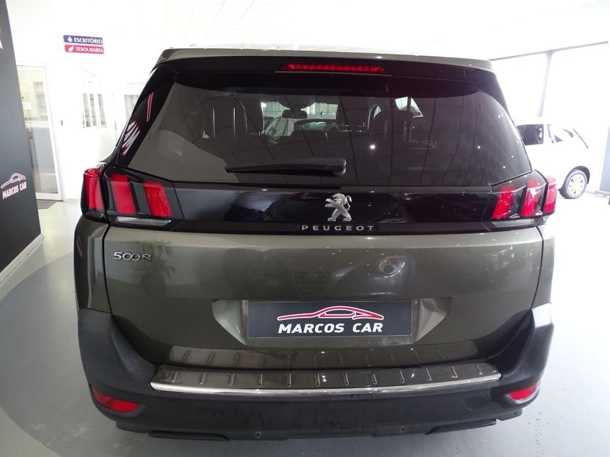 peugeot-5008-2018-diesel-1499cc