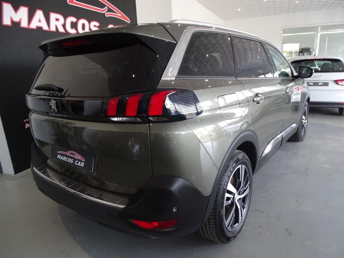 peugeot-5008-2018-diesel-1499cc