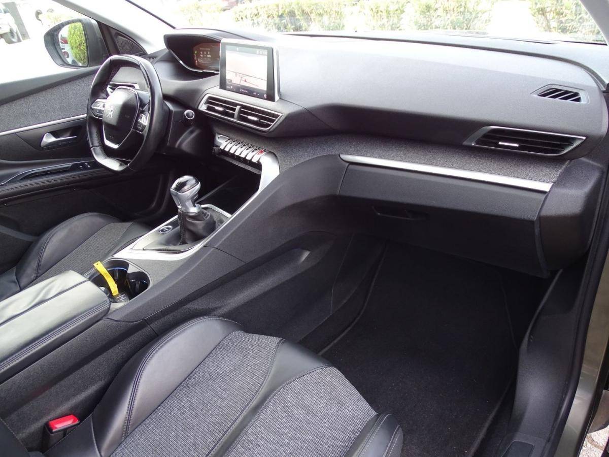 peugeot-5008-2018-diesel-1499cc