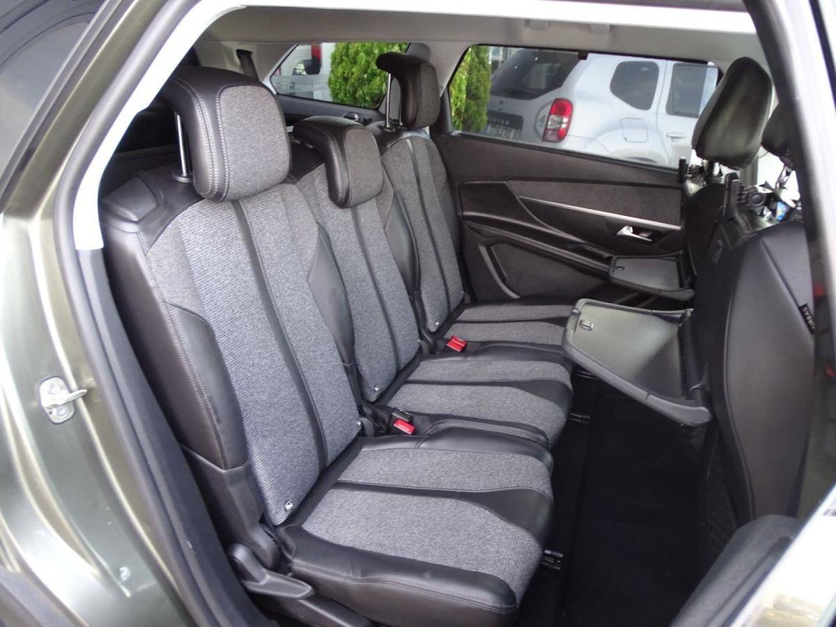 peugeot-5008-2018-diesel-1499cc