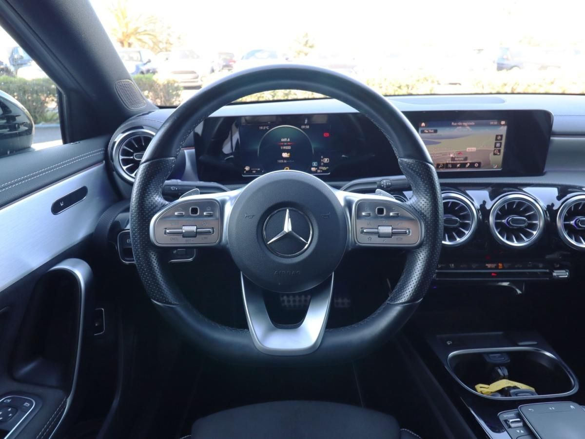 mercedes-benz-classe-a-2021-hibrido-1332cc