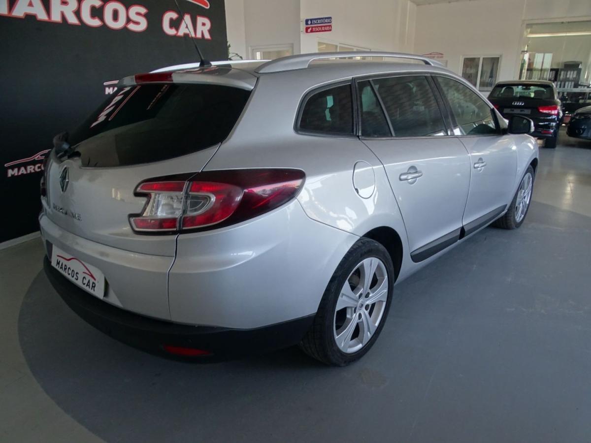 renault-megane-sport-tourer-2010-diesel-1461cc