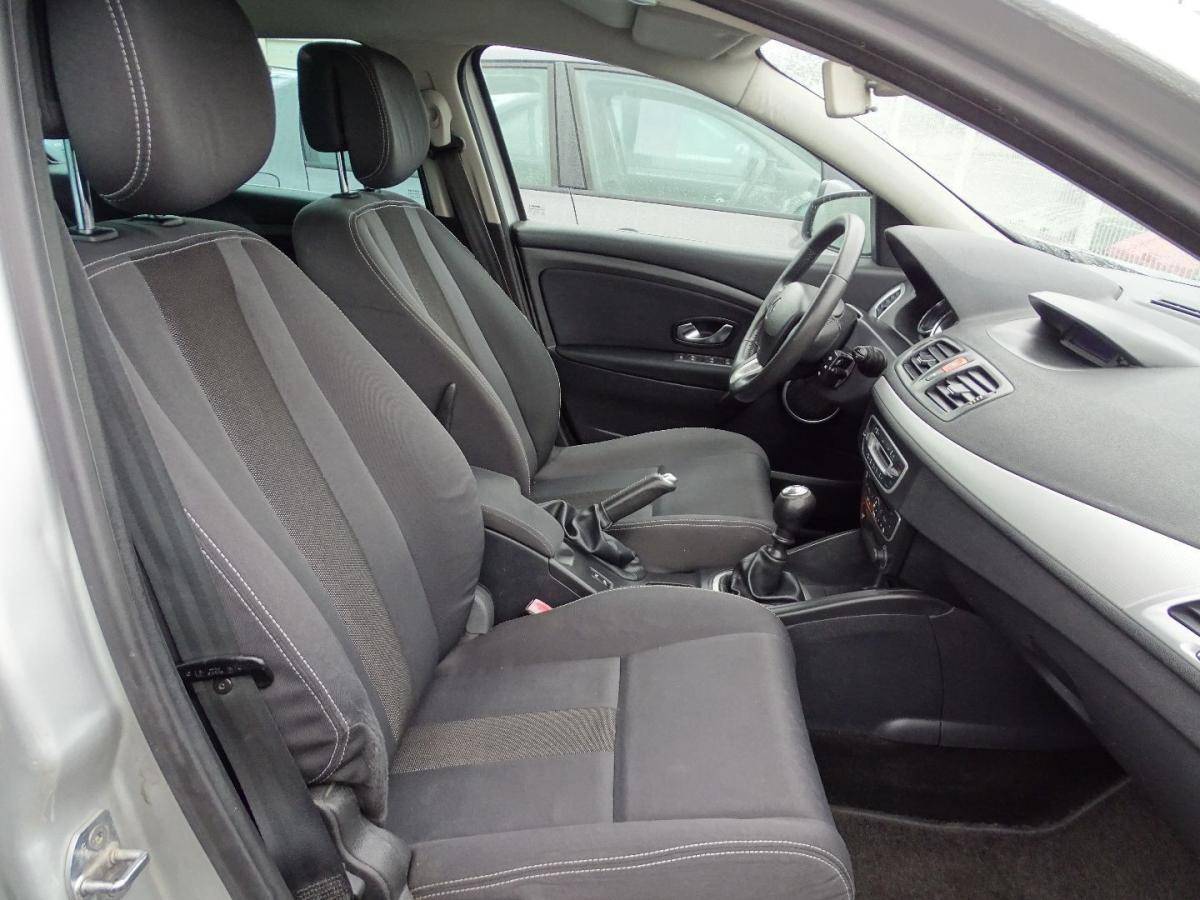 renault-megane-sport-tourer-2010-diesel-1461cc
