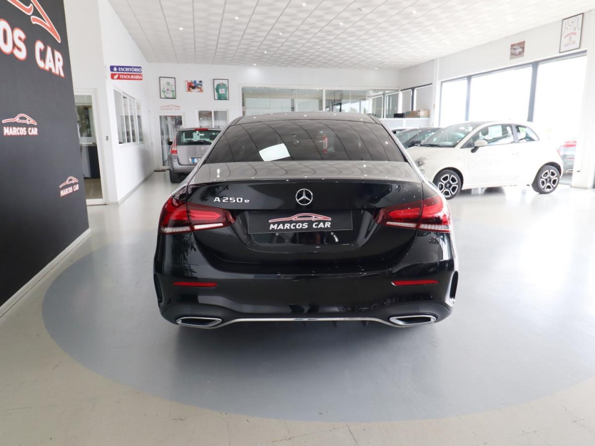 mercedes-benz-classe-a-2020-hibrido-1332cc