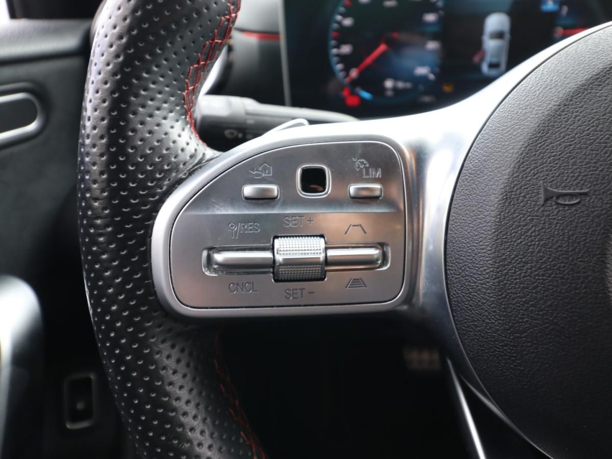 mercedes-benz-classe-a-2020-hibrido-1332cc